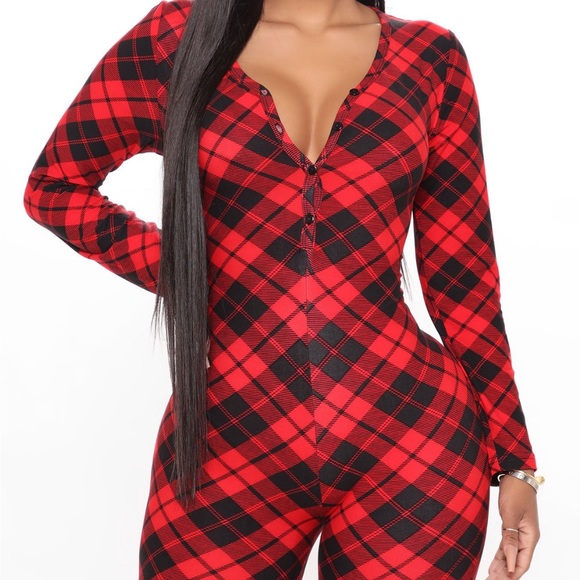 Plain PJ Onesie - Picture 3 of 3